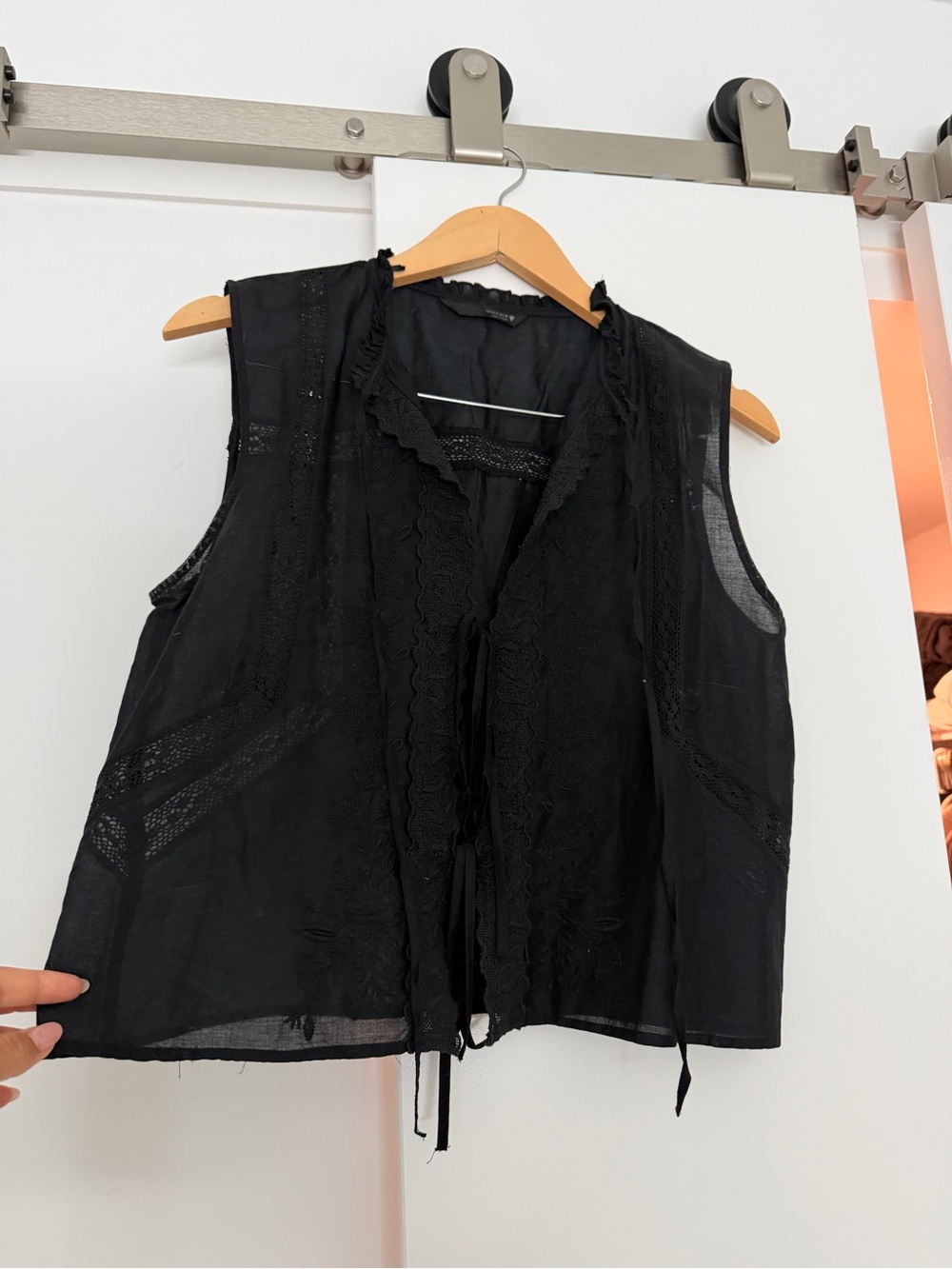 Zara Black Sleeveless Tie-Front Lace Panel Vest